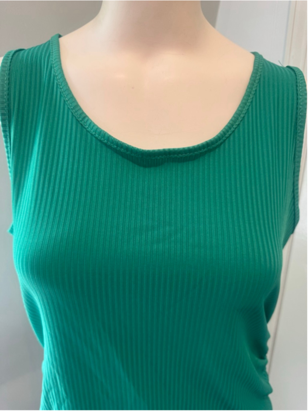 Emme Jordan Ribbed Green Bodycon Dress Ruched Side Sleeveless Size Large - Picture 3 of 8
